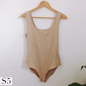 🔥Bodysuit. Fits like a M